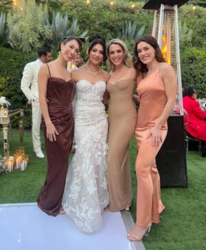 Roxy Striar Instagram - Some might call it luck (on st Patrick’s day) some might call it magic ( at the Houdini Estate) but I just call it my best friends wedding (but she’s even more beautiful than Julia Roberts and Cameron Diaz combined) & I’m so grateful to be part of it. I could not love you more @stephsabraw — your joy is my joy so as you can imagine, I am floating on cloud 9. A magical weekend for a magical couple 🪄 #whenharrymetstephie