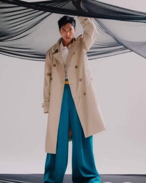 Roy Chiu Instagram - GQ三月號

#GQ
#化妝｜鄭銘/Tank 
#髮型｜小隆DRIVEN．BY