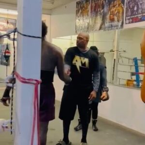 Roy Jones Jr. Instagram - I love teaching those willing to learn!!!