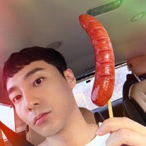 Roy Kim Instagram - 이랬는데 요랬다가 조랫다가 이러다 저러다 
요래댔슴당

be4 spring