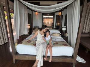 Ruangsak Loychusak Instagram - ถึงสมุยแล้วพักที่เดิม @noraburikohsamui  ที่ประจำของบ้านเรา ❤️