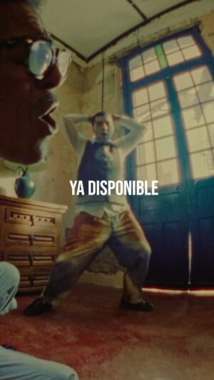 Rubén Albarrán Instagram - Ya disponible “VIVO”  junto al gran @ru.albarran 🇲🇽🍃🇨🇱 Nos escuchamos y vemos en todas las plataformas 🩷
