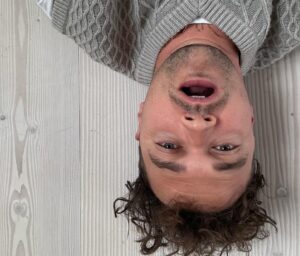 Ruben Søltoft Instagram - de sidste fem dage har jeg optaget en special af verdensmænd med tobias og bobo. nu vil jeg sove i fire.