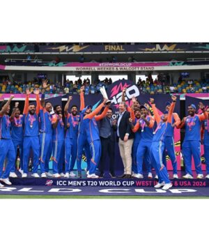Ruchira Jadhav Instagram - Last night, this very moment ! Hum jeet gaye ! 🇮🇳
And it took a while to sink in.
We won ! India won the World Cup! 
What an incredible performance by Team India. 
Thank you for giving us this adrenaline rush and the joy of winning.

@indiancricketteam Love you all 💙
@rohitsharma45 take a bow, Captain. 🙌🏻
@virat.kohli Do I need to say anything. I love you and world knows that ❤️ #ruchirasays You are the SUN in the Universe of Cricket !🫶🏻

#India #t20worldcup #icc #teamIndia #ViratKohli #RohitSharma
