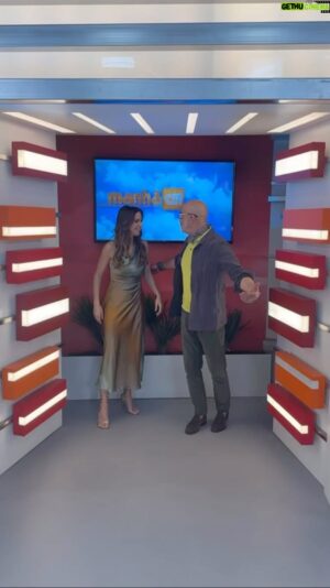 Rui Oliveira Instagram - Bom dia ☀️ venha daí e junte-se a nós ! A vida dos famosos no tarot com @inespereirapina e comentário de @leocaeirooficial e @candiidopereira