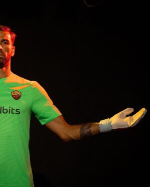 Rui Patrício Instagram - 💛 𝑩𝒊𝒓𝒕𝒉𝒅𝒂𝒚 𝒃𝒐𝒚 🧤❤️

#ASRoma