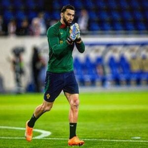 Rui Patrício Instagram - Uma grande noite para terminar estes dois jogos de qualificação. Com muito orgulho pelo desempenho de todos nós 🤛🙌 obrigado pelo apoio de todos! Juntos por Portugal! 
#europeanqualifiers #portugal