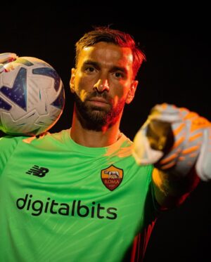 Rui Patrício Instagram - 💛 𝑩𝒊𝒓𝒕𝒉𝒅𝒂𝒚 𝒃𝒐𝒚 🧤❤️

#ASRoma
