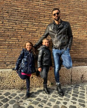 Rui Patrício Instagram - Feliz do PAI❣️ Desempenhas este papel tão bem🙌o maior orgulho dos teus filhos, melhor amigo, protector máximo e com um coração bem mole quando eles te fazem aqueles olhinhos 🥹😅🥰 amamos-te muito papi @rpatricio1 ♥️ sempre contigo😊