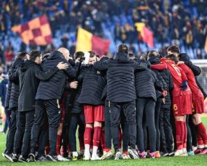 Rui Patrício Instagram - All together 💬💪 sempre forza Roma 🆙