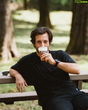 Rui Porto Nunes Instagram - #pub 
Queres ser Confrade da Cerveja? 🍻👑 
Então inscreve-te já na Beer Runners, marcada para o 4 de maio, na minha cidade de Portalegre, e vence a corrida de 10km! 
Eu vou lá estar e conto contigo neste evento épico que junta o melhor dos dois mundos: o desporto e o prazer de desfrutar de uma cerveja com amigos! 🙌🏻 

Prometo que no final bebemos uma cerveja (sem álcool!) juntos 👊🏻 @sabercerveja