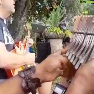 Rui Veloso Instagram - De volta ao outro paraíso..Moçambique…rever amigos e fazer novos! Grande amigo António Costa Moura,nosso extraordinário Embaixador,Zé Mucavele, @ivanmucavel @stewartsukuma @montebelohotels @nipontravel.viagens