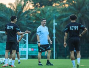 Rui Vitória Instagram - The early hours in Ivory Coast. #AFCON2024

‎الساعات الأولي في كوت ديفوار 

As primeiras horas na Costa do Marfim.