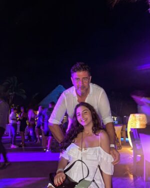 Rui Vitória Instagram - Já 17 anos! 
A minha Joana deu mais uma volta ao sol. Neste dia especial, quero expressar o imenso orgulhoso que tenho nos meus filhos. E hoje, em particular, por razões óbvias, na Joana, pela pessoa maravilhosa que se tornou.
Que sejas muito feliz, minha querida! Continua a ser essa menina/mulher doce, sempre com essa tua convicção e gentileza que tanto te caracterizam. Que este novo ano de vida seja repleto de felicidades, realizações e descobertas. Avança no teu caminho cheia de confiança e a saberes que estarei sempre aqui para te apoiar em todos os momentos. 
Feliz aniversário! Adoro-te 🎂🎉

Already 17 years! 
My Joana took another turn in the sun. On this special day, I want to express the immense pride I have in my children. And today, in particular, for obvious reasons, Joana, for the wonderful person she has become.
May you be very happy, my dear! Continue to be that sweet girl/woman, always with the conviction and kindness that characterize you so much. May this new year of life be full of happiness, achievements and discoveries. Go on in your path full of confidence and knowing that I will always be here to support you every time. 
Happy birthday! I love you 🎂🎉