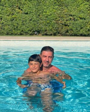Rui Vitória Instagram - Sabe sempre bem aproveitar uns dias de descanso com a família. Aqui num belo momento de diversão com o meu campeão, o meu filho Santiago!

It always feels good to enjoy a few days of rest with the family. Here in a beautiful moment of fun with my champion, my son Santiago!