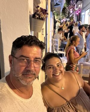 Rui Vitória Instagram - Hoje celebramos mais um aniversário da minha Mariana. Quero que saibas o quanto me sinto orgulhoso por ser teu pai. A maneira como tens crescido, enfrentando a vida e trilhando o teu caminho, é uma inspiração para mim. Que este seja um dia especial, o início de um ano repleto de novas conquistas e muitas alegrias! Estarei sempre aqui, a olhar por ti, com a certeza de que tens infinitamente o meu apoio. Adoro-te daqui até à lua :) O pai!

Today we celebrate another birthday for my Mariana. I want you to know how proud I am to be your father. The way you’ve grown up, facing life and making your own way,  is an inspiration to me. May this be a special day, the start of a year full of new achievements and much joy! I’ll always be here, watching over you, with the certainty that you have my endless support. I love you from here to the moon :) Dad!