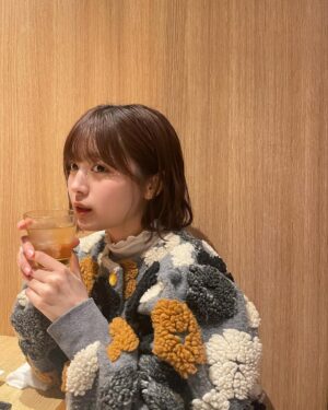 Ruka Kitano Instagram - 一緒に飲む？