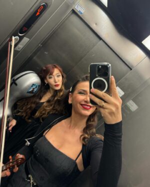 Rusanda Panfili Instagram - That’s it…today is the day…the last show of the @worldofhanszimmer tour is here! 

Almost cannot believe it but it has been a really amazing journey with some of the best people in the world! 

I will enjoy this concert today like never before and I will definitely miss everyone so much!