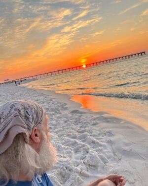 Russell Hodgkinson Instagram - Life’s a beach…can ya dig it?