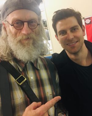 Russell Hodgkinson Instagram - Not sure if @mrgiuntoli really remembered me from #grimm season 1, episode 5, but he was super nice about it. #dansemacabre #ratman #Znation
