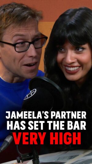 Russell Howard Instagram - Hollywood hasn’t stopped @jameelajamil feel like every day is Valentine’s Day…

Brand new ep of Wonderbox with the incredible Jameela Jamil out NOW!
