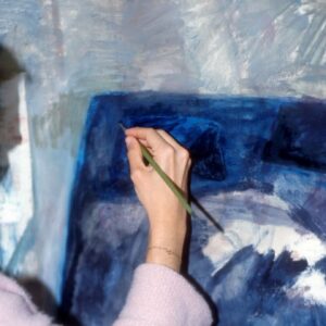Russell Tovey Instagram - Season 22 begins! 🎨✨ New @TalkArt! We meet artist Nathanaëlle Herbelin @NathanaelleHerbelin to discuss her major solo show in Paris. A constant visitor to the Musée d’Orsay’s collections since childhood, Herbelin has been invited to put her canvases and sources of inspiration into perspective. An heiress to Les Nabis (a group of young French artists active in Paris from 1888 until 1900, who played a large part in the transition from Impressionism), the artist brings their favorite subjects, daily life, domestic interiors and intimacy, up-to-date in resolutely contemporary compositions.

The presentation of her work at the Musée d’Orsay is very much in line with one of the focuses of the museum’s cultural project, which consists of extending “Orsay’s polyphony” to less classical artistic figures, in this case by presenting an emerging artist who has already won considerable critical praise. Her meteoric career since she graduated from the Paris School of Fine Arts less than ten years ago has drawn a great deal of attention and will also provide an opportunity to highlight the Musée d’Orsay’s interest in artists attending the school that is its neighbor, especially the alumni fascinated by its collections.

Herbelin has cited Les Nabis—a group of young painters active in Paris during the late 19th century—as a central influence in her practice. Most notably, she takes inspiration from the stylistic poetry that art historical figures such as Pierre Bonnard applied to domestic scenes.

This modern twist should indisputably be able to resonate with the paintings of Pierre Bonnard, Edouard Vuillard and Felix Vallotton, hung permanently in these galleries, with no conflict or impression of imitation since the world of Nathanaëlle Herbelin remains so sensitive and unique.

🔗 Follow @NathanaelleHerbelin and visit the exhibition until 30th June 2024 in Paris @MuseeOrsay

❤️‍🔥 Big thank you’s to the exhibition’s curator @GausserandNicolas and to her galleries @XavierHufkens and @GalerieJousseEntreprise 🎨🇫🇷 We love her paintings and think you will too #NathanaelleHerbelin