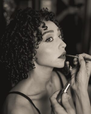 Ruth Negga Instagram - Cannot believe it’s the last weekend of @macbethbway! Thanks @thedenisestephanie for making my dressing room look the nicest it’s ever been for @voguemagazine ♥️