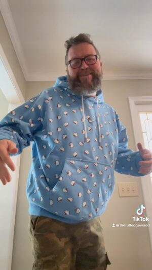 Rutledge Wood Instagram - Props to the mailman guy ❤️🙌😂
