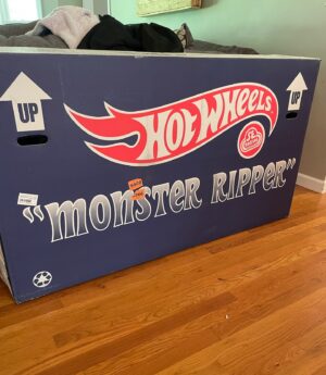 Rutledge Wood Instagram - It’s here !! The @hotwheelsofficial & @sebikes collab!! Can’t wait to get this together & go put some miles in!! When you coming to ATL @toddlyons ?? #WheelsUp #CheckYaFootWerk #BMX