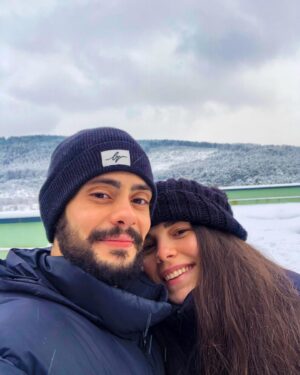 Rüzgar Erkoçlar Instagram - ❄️ ⛄️ ❣️