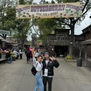 Ryan Bergara Instagram - The boysenboy returns to the boysenberry fest. Thanks @knottsberryfarm for having me out as always! And also for letting me check out the brand new @knottshotel, it looks great!