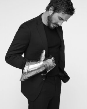 Ryan Corr Instagram - ⚔️ 
📸 by my dear friend, the magician @johnnyvision 

Wearing: @calvinklein 
Styling @georginadowne 
Grooming @rachelefacelo
✌🏼