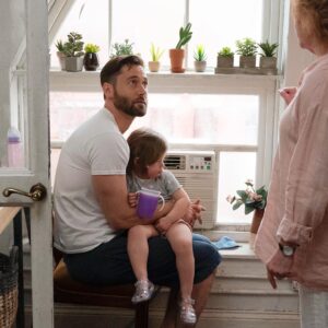 Ryan Eggold Instagram - You haven’t been yelled at til you you’ve been yelled at by the immensely talented #BeckyAnnBaker So lucky to work with all these wonderful actors 💛

See you tonight #DamFam 🤗