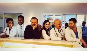 Ryan Eggold Instagram - @nbcnewamsterdam is now streaming on @netflix 🤘🙏🫶