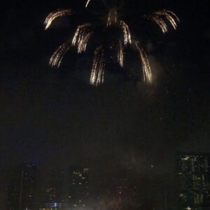 Ryan Eggold Instagram - Sorry to be the guy posting fireworks but damn... you done good @macys @nbc 

Swipe for explosions in the sky 🤘

‘For to be free is not merely to cast off one’s chains, but to live in a way that respects and enhances the freedom of others’ -Mandela

Happy Independence Day everybody 🤙💛💥