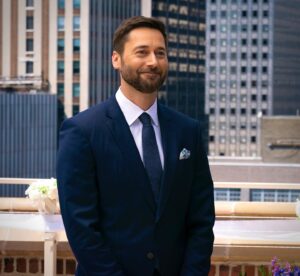 Ryan Eggold Instagram - Season Four FINALE tonight 🙌 it’s a doozy… 🙃 Hope you’ll be watching with me… 🍿 Thanks for an amazing season. One more season to go for @nbcnewamsterdam ! Thanks for being our incredible DamFam… love you lots ❤️