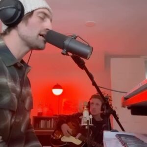 Ryan Hurd Instagram - Emily I’m Sorry by @xboygeniusx at Teddy’s Studio. Such a beautiful lyric and what they do with their voices is truly special. Having fun learning some songs that I love, let us know if there’s any you’d like us to give a try. Have a beautiful rest of your week ✌🏼