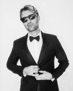 Ryan Hurd Instagram - LA // Sinatra // Armani 📷: @ashleyosborne @kristaroser