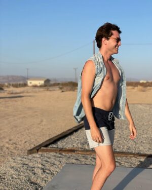 Ryan McCartan Instagram - I’m so behind on the photo dumps from my incredible life but here’s when me and my friends went to the desert. Swipe all the way for my best performance of all time.