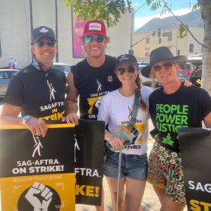 Ryan McPartlin Instagram - Guys the longer this @wgawest & @sagaftra strike goes on, the longer @themichaeltrucco & @thesarahdrew have to work the streets and fight over who’s corner this is!!! 😩 Come on #AMPTP let’s get them off the streets and back on set where they belong! 🎬🎥 🎭

#sagaftrastrong #sagaftra #wgastrong #hunterkiller #twinklealltheway #greysanatomy #battlestargalactica #chuck