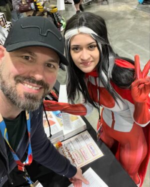 Ryan Ottley Instagram - Killer cosplay from @fanexpophiladelphia , 2 Eve’s and an Omnima’am! Always amazing seeing the Invincible cosplay! Thank you!