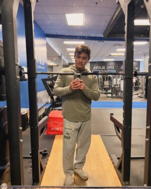 Ryan Potter Instagram - Winter Bulk

Embodying the lesson of patience.