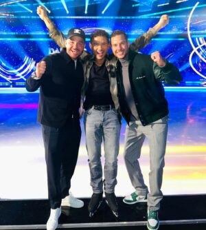 Ryan Thomas Instagram - Big Bro did us SO proud! What a first show! Thank you to everyone who voted 🥰❤️⛸️
@ryanthomas84 @dancingonice  #bigbro #dancingonice #proud