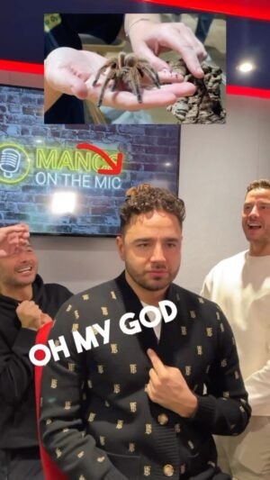 Ryan Thomas Instagram - NOW THIS WAS SCARY 🕷️🤯😳😫🕷️
-
First FORFEIT COMPLETED on this week’s episode of “Mancs on the Mic!” Every week we host a quiz at the end of every episode and each week there is a forfeit for the LOSING THOMAS BRO! Unfortunately for @adamthomas21 on this week’s Halloween Special he had to face his fear of spiders and we capture this moment LIVE ON THE EPISODE! 😅🕷️🎃 Another hilarious episode in the bag! Grab the link in my stories and drop us a DM with your favourite takeaway from the ep ! ✉️🎯 #mancsonthemic #halloweenspecial
