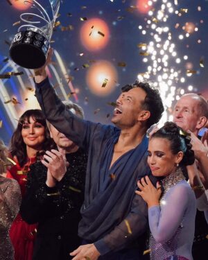 Ryan Thomas Instagram - Still can’t believe we won @dancingonice 😂🏆