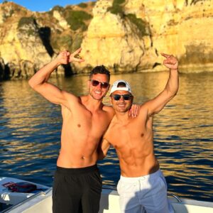 Ryan Thomas Instagram - Some first day on the retreat…chasing sunrises and dolphins…😲🌅🐬 Feeling so grateful for life right now 💫 @ryanthomas84 @pdl.academy #portugal #padelretreat #blessed