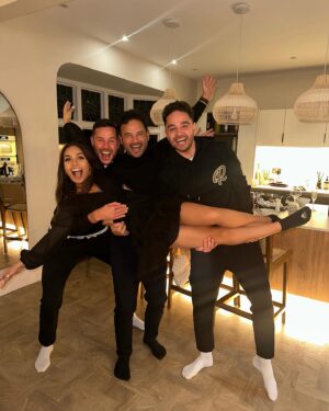 Ryan Thomas Instagram - Oh no 😂 triple trouble!!!

#beautifulday thank you for hosting, @lucymeck1 🤍