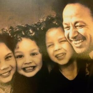 Ryan Thomas Instagram - A song that I’ve grown up listening to, watching my dad sing it on stage all my life & then to be given the opportunity to perform to it live on @dancingonice is something I will remember forever.

Thank you so much for all your support 🙏🏼❤️

A special thank you to @amanifancy I couldn’t of done it without her.