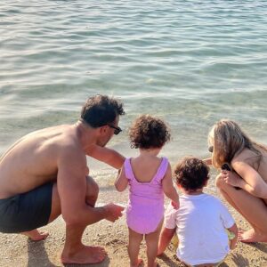 Ryan Thomas Instagram - It’s moments like this I think we should have another one!…..joking! @lucymeck1 😂

🏨 @rixosthepalmdubai #rixosthepalmdubai #ad