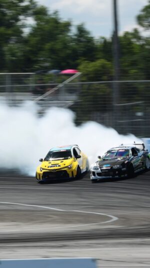 Ryan Tuerck Instagram - #TeamToyota
Off to a HOT start here @formulad Orlando chasing @raddandrift in practice 🤘🏼

🎥 @zach.jopson

#TGRNA #RT411 #GRCorolla 
@officialRainx
@nittotire 
@mobil1 
@rockstarenergy
@teamtoyota 
@bcracingna 
@supertechperformance 
@race.service
@johnreedracing